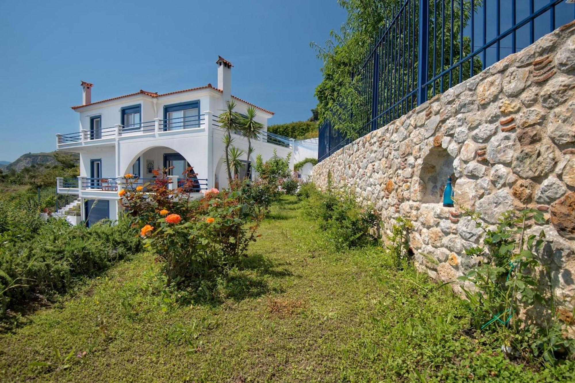 Blue Dream Seaside Villa With Superb Sea Views Кими Экстерьер фото
